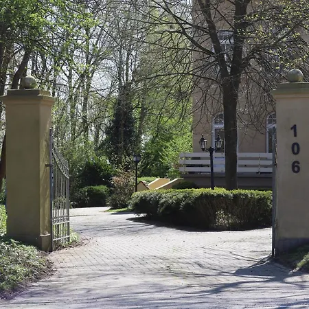 Apartment Deine Kleine Auszeit In Historischer Dornum